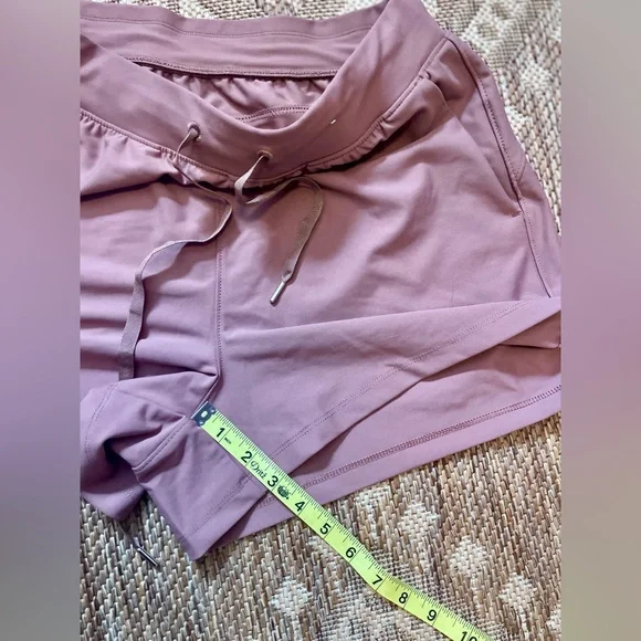 Old Navy Active | Powersoft Running Shorts | Go Dry Moisture Wicking | Medium - Picture 6 of 9